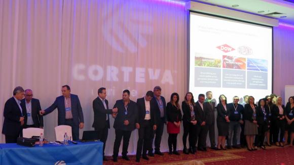  2019 .   Corteva agriscience    Pioneer, DuPont  Dow    