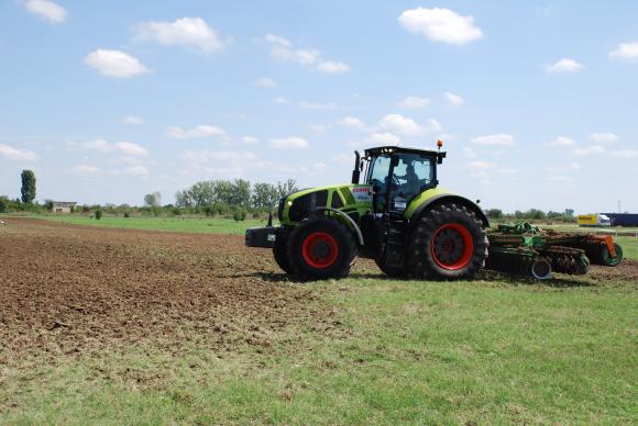 Сеитбата на царевицата в Сърбия поскъпна с 50 на сто спрямо миналата пролет