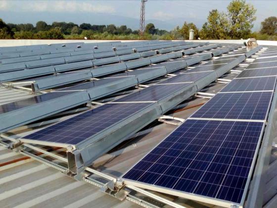 ЕК удвоява целта за производство на биометан и соларни паркове заради енергийната криза