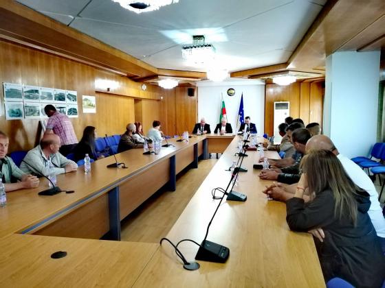 Заместник-министър Събев обсъди перспективите за развитие на планинското земеделие и животновъдство с фермери от Смолянско