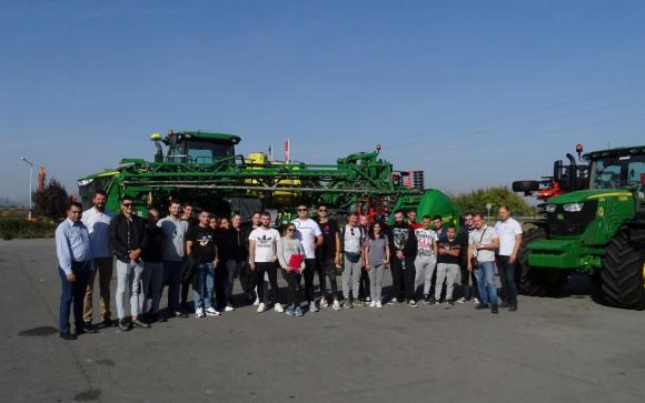 Студенти от Аграрен факултет на Тракийски университет гостуваха в базата на Мегатрон ЕАД в Стара Загора