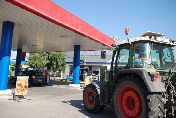 По 41 стотинки за акциза на литър газьол получават фермерите за 2021 г. 