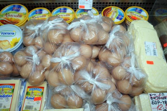 Цените на яйцата в страната на едро и дребно се стабилизират