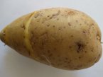 Стимулиращи разрези, когато картофите се подготвят за засаждане