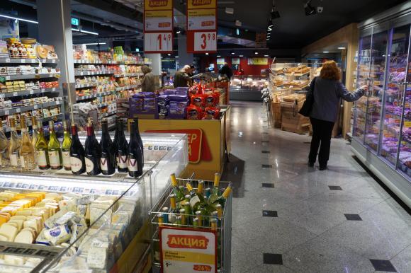 НАП хвана 114 нарушения в магазините при проверки за цените на храните