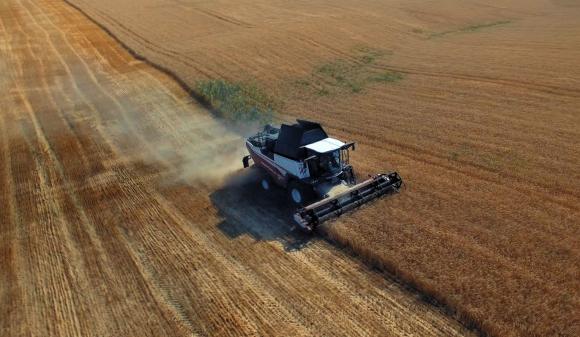 Русия увеличи на 20% субсидията за закупуване на трактори и комбайни