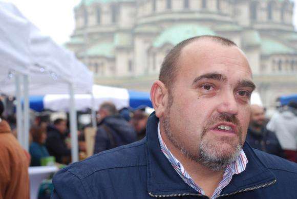 Стоилко Апостолов: Бюджет 2025 ще затрудни фермите, в които има много ръчен труд