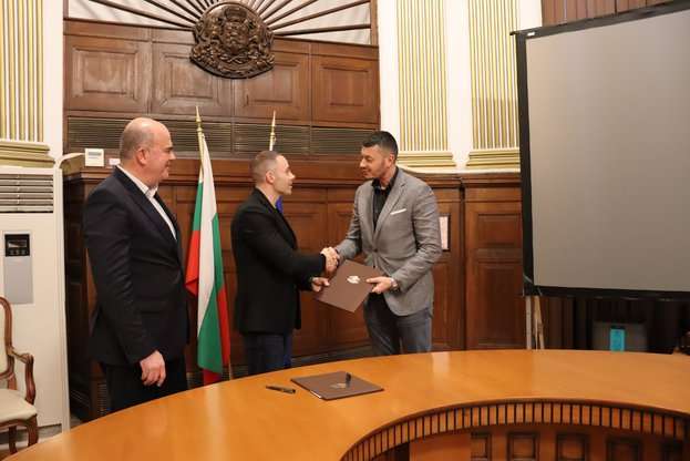 Фондът на фондовете ще привлича частно съфинансиране по морската програма