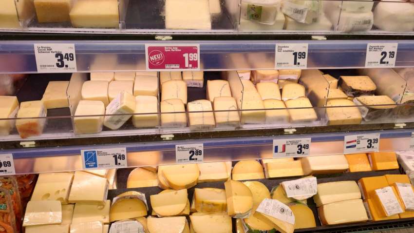 Скъпите храни тревожат германците, въпреки спада на инфлацията