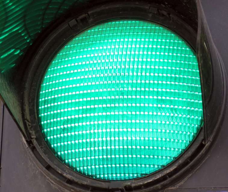 Храните излизат евтино на турците в Гърция и на гърците у нас