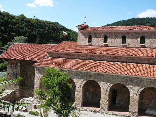Áúëãàðèÿ ïðàçíóâà 118 ãîäèíè îò ñâîÿòà Íåçàâèñèìîñò